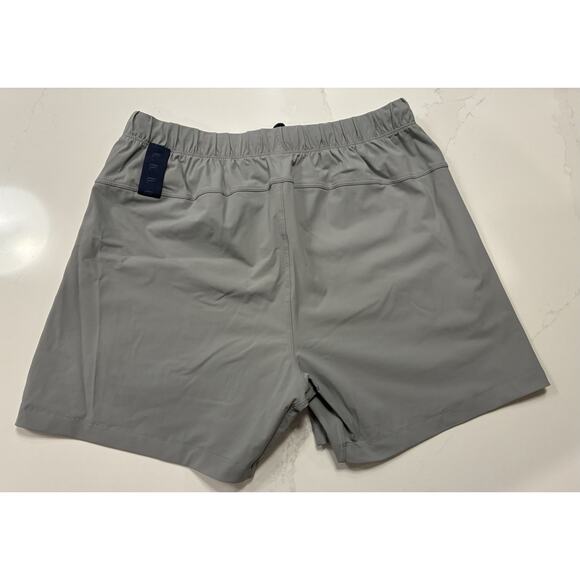Fabletics Men's Shorts Shadow Grey M - Picture 5 of 8